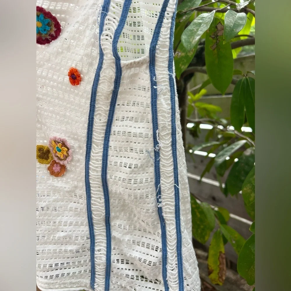 FREE PEOPLE Seaside Walkup Cover Up Top Vest Crochet Flowers Hippie Beach Resort